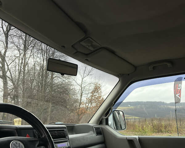 Серый Фольксваген Transporter, объемом двигателя 2.5 л и пробегом 470 тыс. км за 7300 $, фото 28 на Automoto.ua