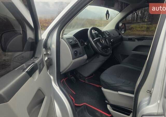 Сірий Фольксваген Transporter, об'ємом двигуна 2.46 л та пробігом 370 тис. км за 6200 $, фото 11 на Automoto.ua