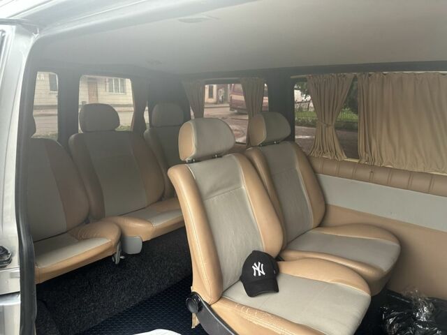 Сірий Фольксваген Transporter, об'ємом двигуна 2.5 л та пробігом 244 тис. км за 8600 $, фото 7 на Automoto.ua