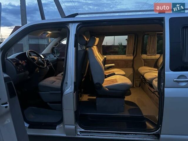Серый Фольксваген Transporter, объемом двигателя 2.5 л и пробегом 181 тыс. км за 8300 $, фото 60 на Automoto.ua