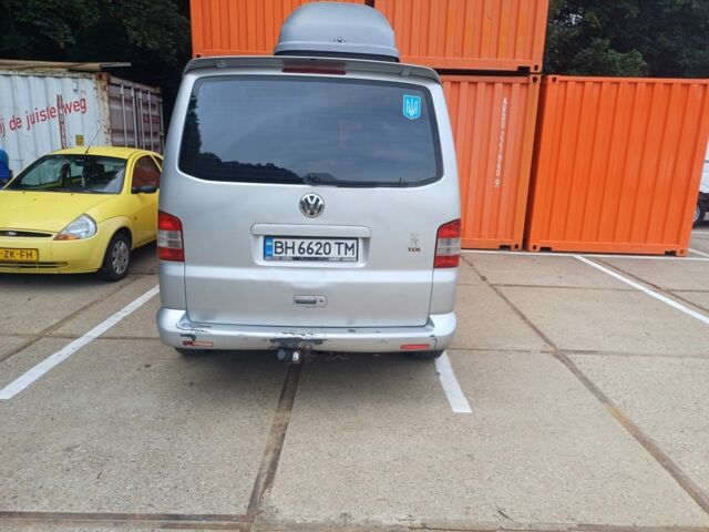 Серый Фольксваген Transporter, объемом двигателя 2.5 л и пробегом 322 тыс. км за 7500 $, фото 1 на Automoto.ua