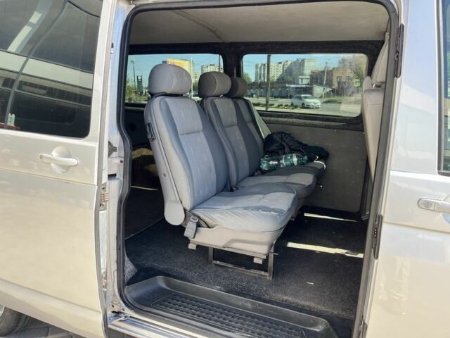 Серый Фольксваген Transporter, объемом двигателя 2.5 л и пробегом 505 тыс. км за 7400 $, фото 6 на Automoto.ua