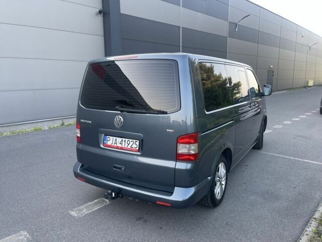 Серый Фольксваген Transporter, объемом двигателя 1.9 л и пробегом 246 тыс. км за 2800 $, фото 1 на Automoto.ua