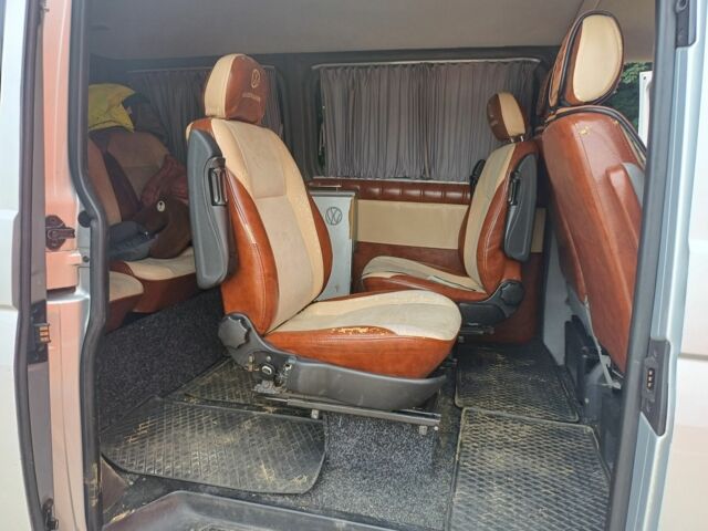 Серый Фольксваген Transporter, объемом двигателя 2.5 л и пробегом 322 тыс. км за 7500 $, фото 7 на Automoto.ua