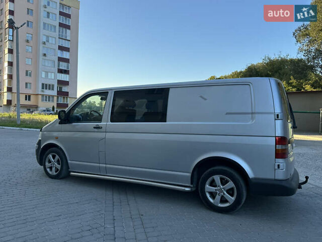 Серый Фольксваген Transporter, объемом двигателя 2.5 л и пробегом 218 тыс. км за 8600 $, фото 14 на Automoto.ua