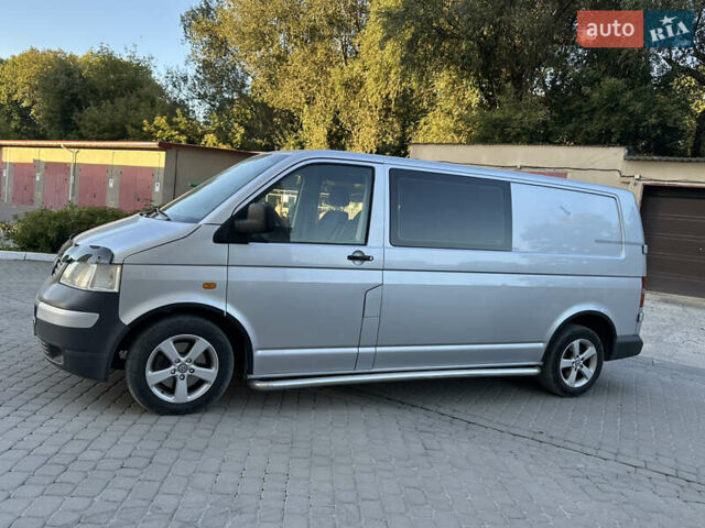 Серый Фольксваген Transporter, объемом двигателя 2.5 л и пробегом 218 тыс. км за 8600 $, фото 2 на Automoto.ua
