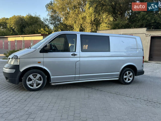 Серый Фольксваген Transporter, объемом двигателя 2.5 л и пробегом 218 тыс. км за 8600 $, фото 9 на Automoto.ua