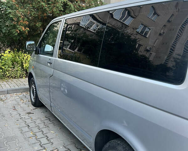 Сірий Фольксваген Transporter, об'ємом двигуна 1.9 л та пробігом 169 тис. км за 9000 $, фото 16 на Automoto.ua