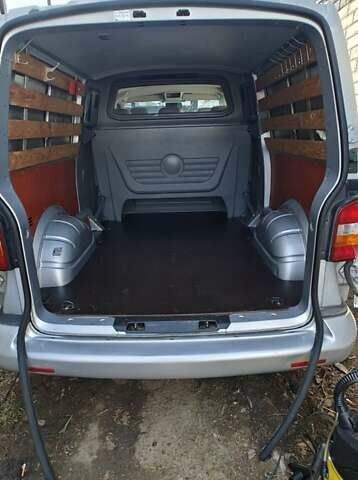 Сірий Фольксваген Transporter, об'ємом двигуна 1.9 л та пробігом 374 тис. км за 10500 $, фото 7 на Automoto.ua