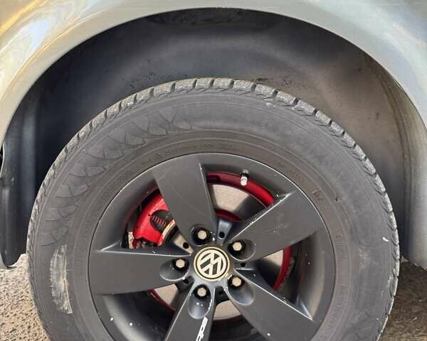 Серый Фольксваген Transporter, объемом двигателя 2.5 л и пробегом 400 тыс. км за 12000 $, фото 15 на Automoto.ua