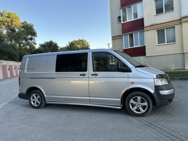 Серый Фольксваген Transporter, объемом двигателя 2.5 л и пробегом 215 тыс. км за 8700 $, фото 12 на Automoto.ua