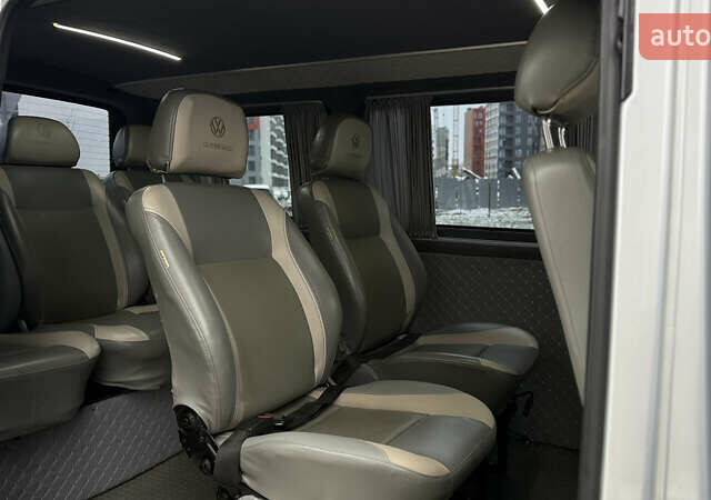 Сірий Фольксваген Transporter, об'ємом двигуна 1.9 л та пробігом 378 тис. км за 8650 $, фото 34 на Automoto.ua