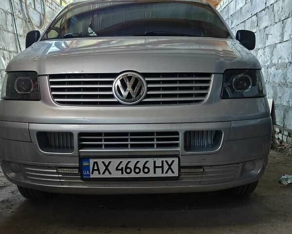 Сірий Фольксваген Transporter, об'ємом двигуна 1.9 л та пробігом 374 тис. км за 10500 $, фото 1 на Automoto.ua