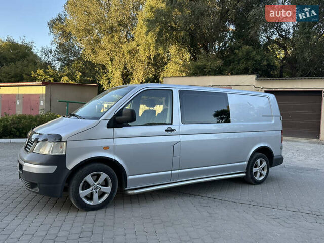 Серый Фольксваген Transporter, объемом двигателя 2.5 л и пробегом 218 тыс. км за 8600 $, фото 10 на Automoto.ua