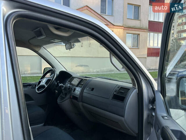 Серый Фольксваген Transporter, объемом двигателя 2.5 л и пробегом 218 тыс. км за 8600 $, фото 33 на Automoto.ua