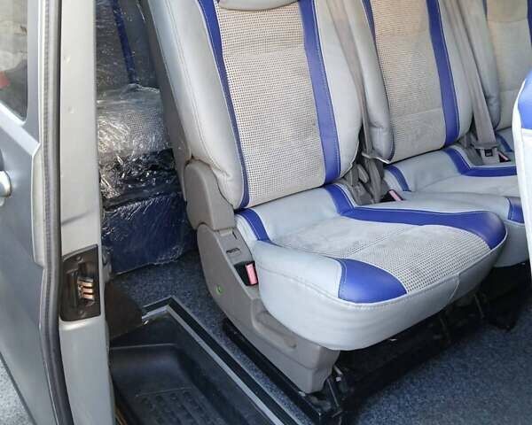 Серый Фольксваген Transporter, объемом двигателя 2.5 л и пробегом 582 тыс. км за 10000 $, фото 17 на Automoto.ua