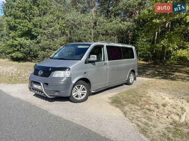 Серый Фольксваген Transporter, объемом двигателя 2.5 л и пробегом 262 тыс. км за 8300 $, фото 7 на Automoto.ua