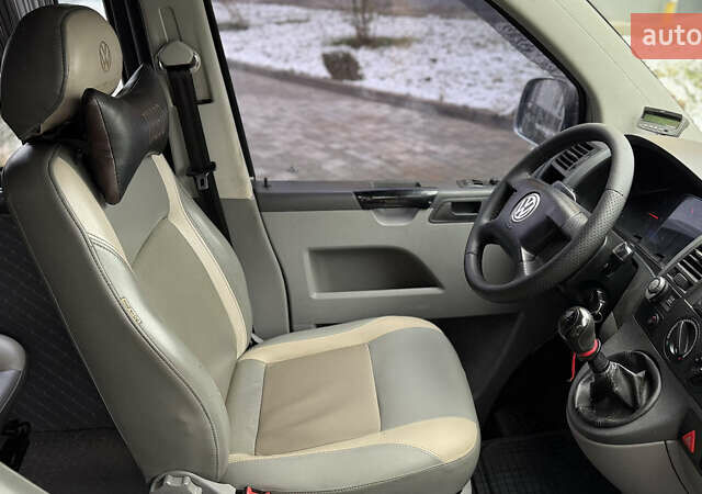 Сірий Фольксваген Transporter, об'ємом двигуна 1.9 л та пробігом 378 тис. км за 8650 $, фото 30 на Automoto.ua