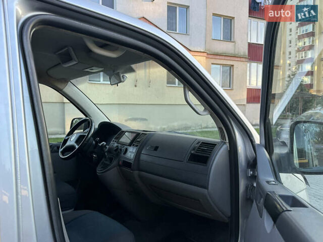 Серый Фольксваген Transporter, объемом двигателя 2.5 л и пробегом 218 тыс. км за 8600 $, фото 34 на Automoto.ua