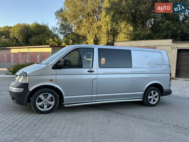 Серый Фольксваген Transporter, объемом двигателя 2.5 л и пробегом 218 тыс. км за 8600 $, фото 1 на Automoto.ua