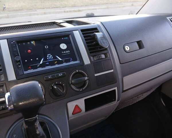 Серый Фольксваген Transporter, объемом двигателя 2.5 л и пробегом 582 тыс. км за 10000 $, фото 11 на Automoto.ua