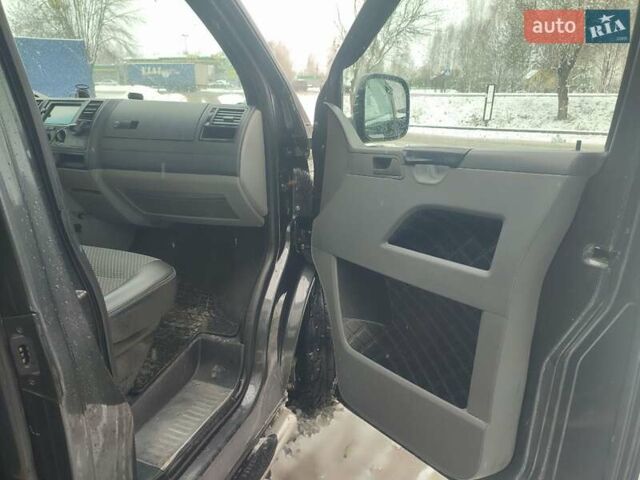 Сірий Фольксваген Transporter, об'ємом двигуна 2.5 л та пробігом 640 тис. км за 8200 $, фото 18 на Automoto.ua