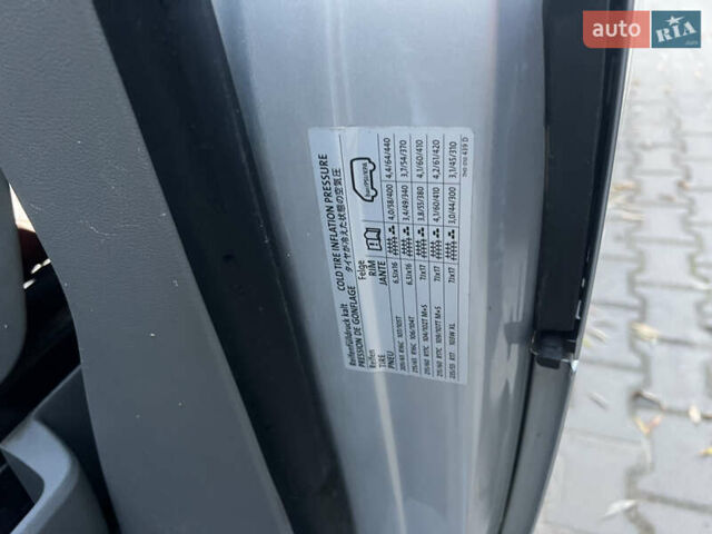 Сірий Фольксваген Transporter, об'ємом двигуна 1.9 л та пробігом 169 тис. км за 9000 $, фото 9 на Automoto.ua