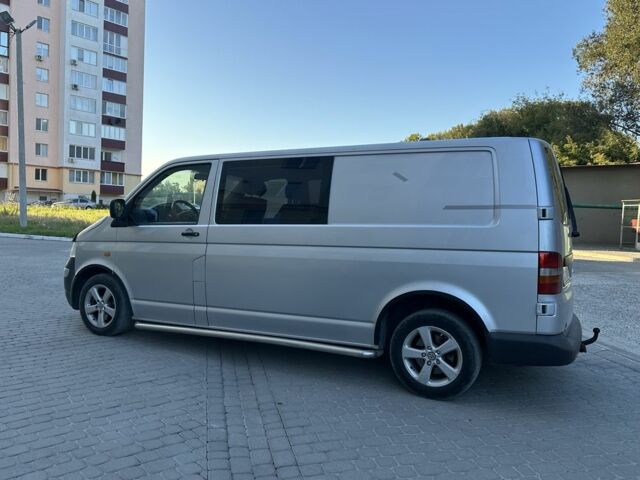 Серый Фольксваген Transporter, объемом двигателя 2.5 л и пробегом 215 тыс. км за 8700 $, фото 9 на Automoto.ua