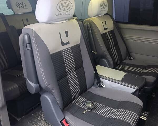 Серый Фольксваген Transporter, объемом двигателя 2.46 л и пробегом 288 тыс. км за 10000 $, фото 8 на Automoto.ua