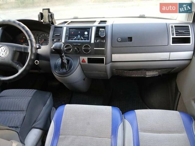 Серый Фольксваген Transporter, объемом двигателя 2.5 л и пробегом 582 тыс. км за 10000 $, фото 15 на Automoto.ua