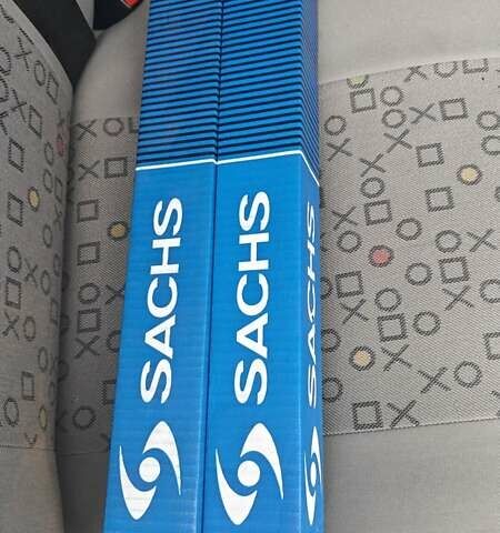 Сірий Фольксваген Transporter, об'ємом двигуна 1.9 л та пробігом 374 тис. км за 10500 $, фото 15 на Automoto.ua