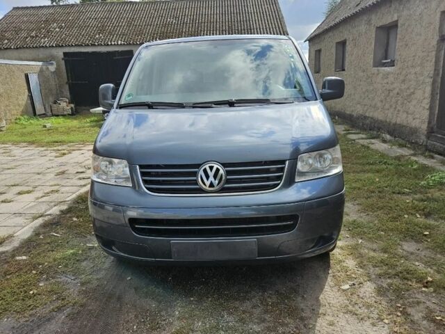 Серый Фольксваген Transporter, объемом двигателя 0 л и пробегом 219 тыс. км за 3543 $, фото 1 на Automoto.ua