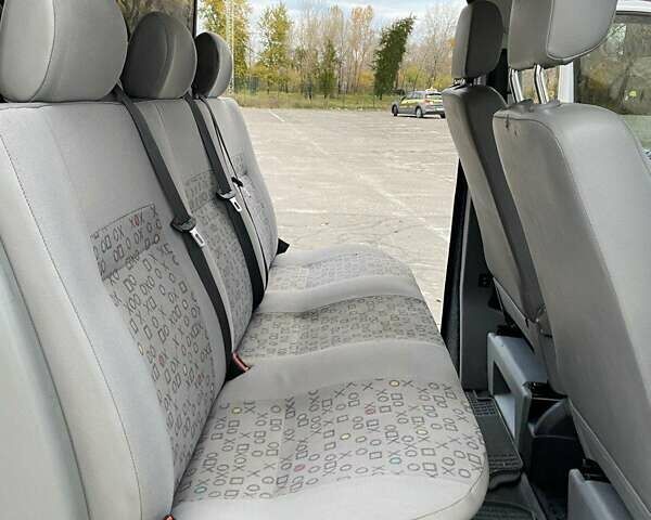 Сірий Фольксваген Transporter, об'ємом двигуна 2.46 л та пробігом 458 тис. км за 6500 $, фото 11 на Automoto.ua