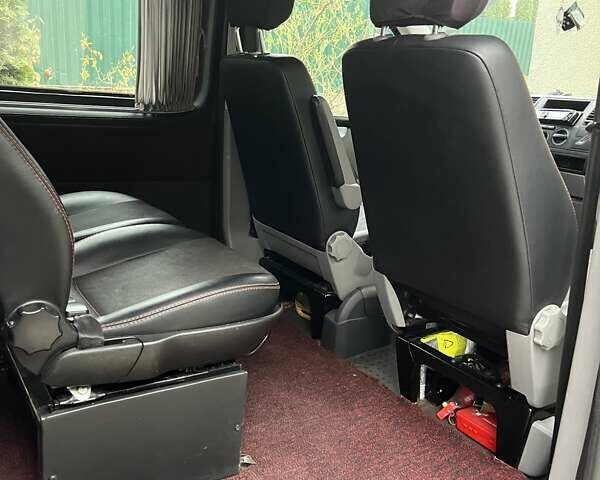 Серый Фольксваген Transporter, объемом двигателя 2.5 л и пробегом 357 тыс. км за 8200 $, фото 16 на Automoto.ua