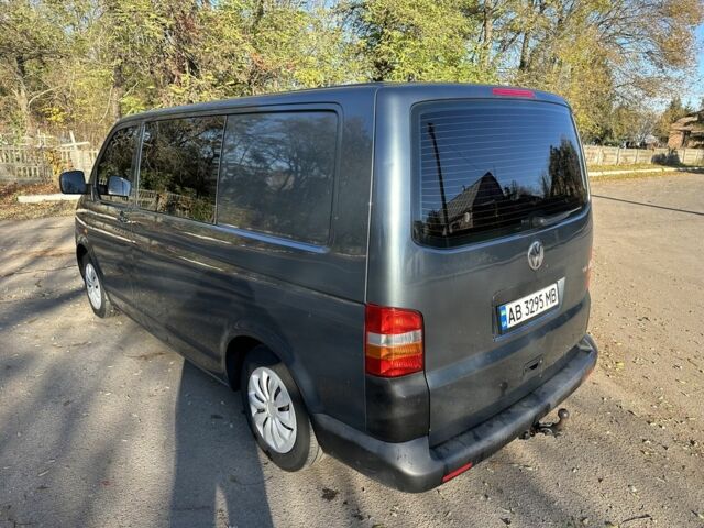 Серый Фольксваген Transporter, объемом двигателя 2.5 л и пробегом 470 тыс. км за 4650 $, фото 6 на Automoto.ua