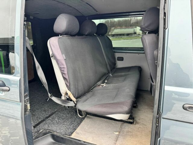 Серый Фольксваген Transporter, объемом двигателя 2.5 л и пробегом 460 тыс. км за 5500 $, фото 13 на Automoto.ua