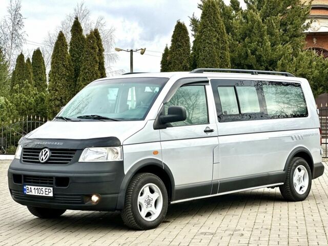 Серый Фольксваген Transporter, объемом двигателя 2.5 л и пробегом 334 тыс. км за 10350 $, фото 2 на Automoto.ua