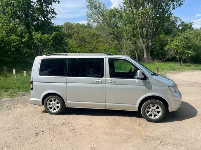 Серый Фольксваген Transporter, объемом двигателя 2.5 л и пробегом 350 тыс. км за 5700 $, фото 4 на Automoto.ua