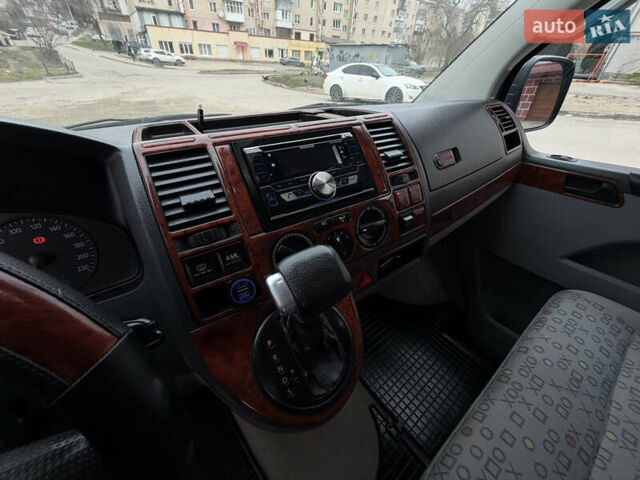 Серый Фольксваген Transporter, объемом двигателя 2.5 л и пробегом 398 тыс. км за 8950 $, фото 40 на Automoto.ua