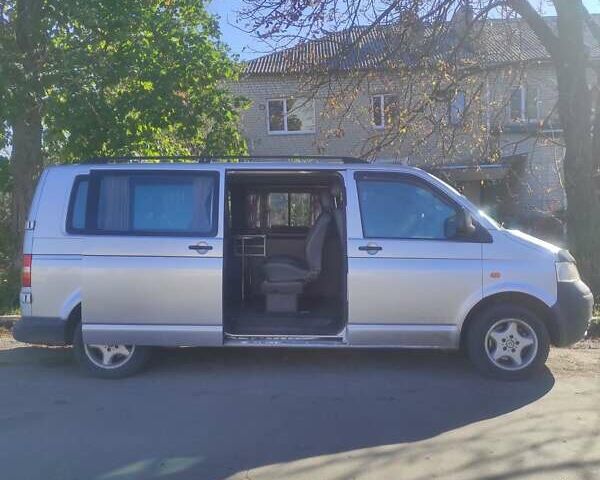 Серый Фольксваген Transporter, объемом двигателя 2.5 л и пробегом 400 тыс. км за 7700 $, фото 6 на Automoto.ua
