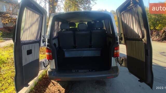 Серый Фольксваген Transporter, объемом двигателя 2.5 л и пробегом 400 тыс. км за 7700 $, фото 14 на Automoto.ua