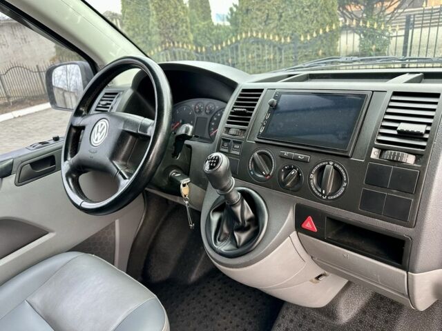 Серый Фольксваген Transporter, объемом двигателя 2.5 л и пробегом 334 тыс. км за 10350 $, фото 16 на Automoto.ua