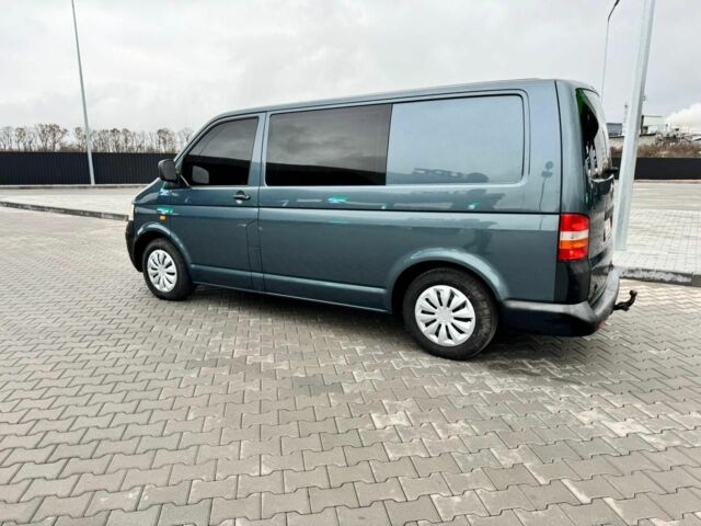Серый Фольксваген Transporter, объемом двигателя 2.5 л и пробегом 460 тыс. км за 5500 $, фото 4 на Automoto.ua