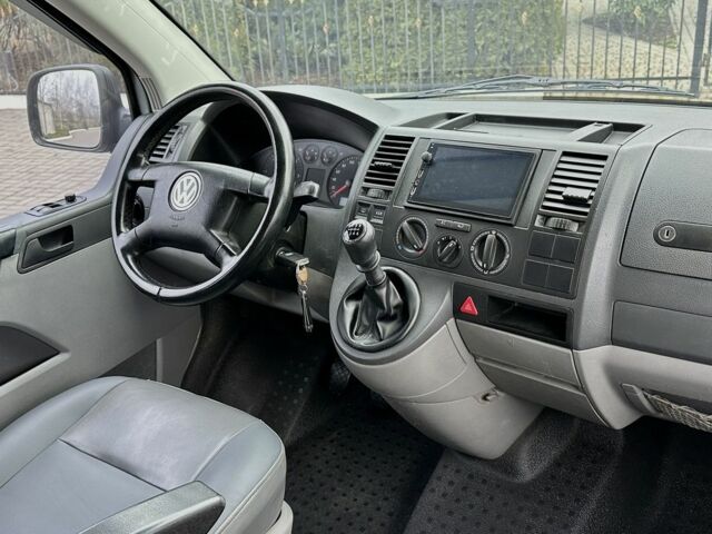 Серый Фольксваген Transporter, объемом двигателя 2.5 л и пробегом 334 тыс. км за 10350 $, фото 15 на Automoto.ua