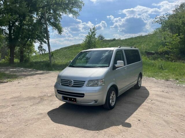 Серый Фольксваген Transporter, объемом двигателя 2.5 л и пробегом 350 тыс. км за 5700 $, фото 1 на Automoto.ua