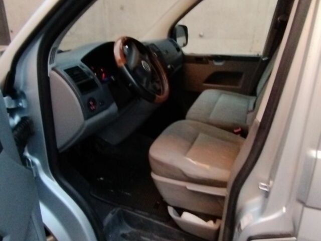 Сірий Фольксваген Transporter, об'ємом двигуна 2.5 л та пробігом 324 тис. км за 5100 $, фото 7 на Automoto.ua