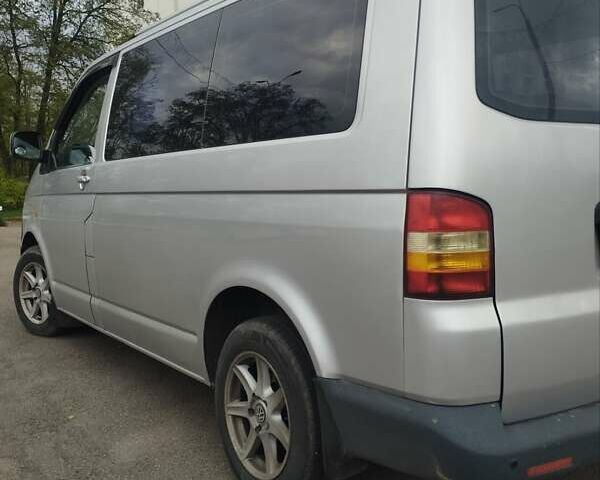 Серый Фольксваген Transporter, объемом двигателя 1.9 л и пробегом 479 тыс. км за 6400 $, фото 8 на Automoto.ua