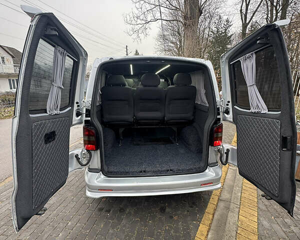Сірий Фольксваген Transporter, об'ємом двигуна 2.46 л та пробігом 333 тис. км за 9200 $, фото 7 на Automoto.ua