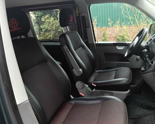 Серый Фольксваген Transporter, объемом двигателя 2.5 л и пробегом 357 тыс. км за 8200 $, фото 25 на Automoto.ua