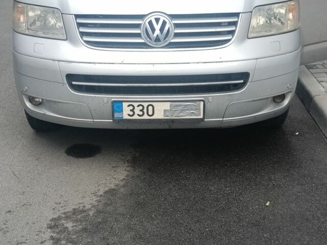 Серый Фольксваген Transporter, объемом двигателя 2.5 л и пробегом 450 тыс. км за 3352 $, фото 2 на Automoto.ua